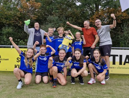 VZOD J4 overtuigend kampioen!